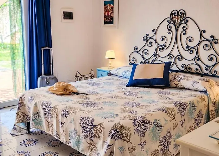 Conchiglia Blu Con Piscina Villa Forio di Ischia