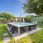 Conchiglia Blu Con Piscina