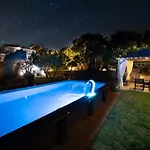 Conchiglia Blu Con Piscina Villa *