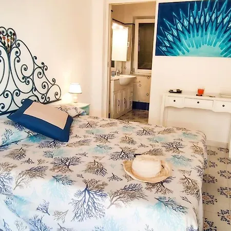 Вилла Conchiglia Blu Con Piscina