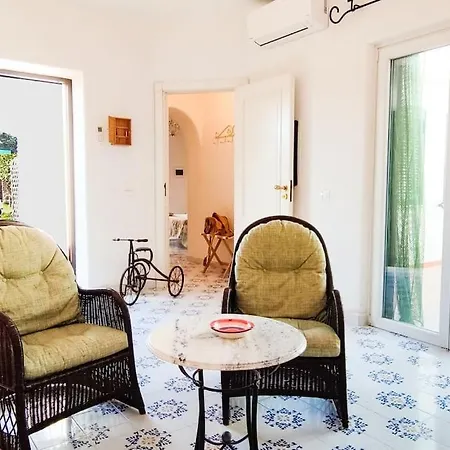 Вилла Conchiglia Blu Con Piscina
