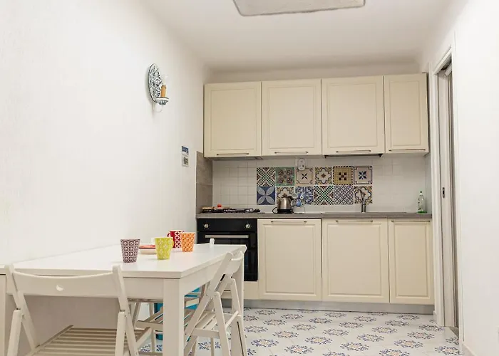 Conchiglia Blu Con Piscina *