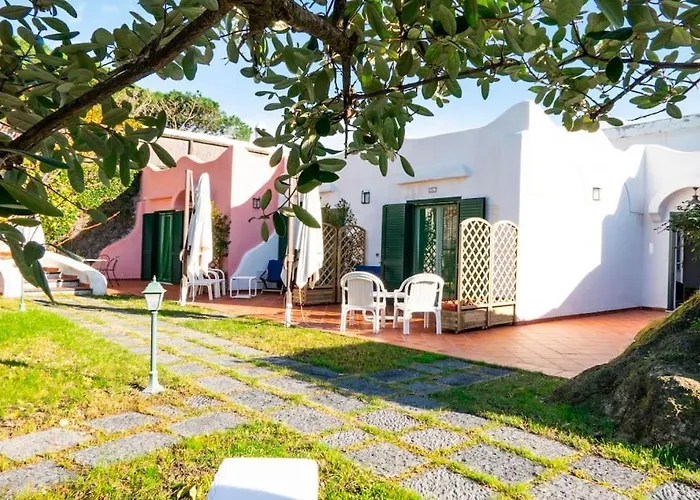 Conchiglia Blu Con Piscina Villa *