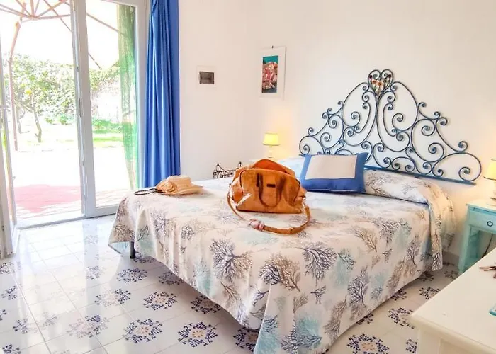 Conchiglia Blu Con Piscina Villa Forio di Ischia