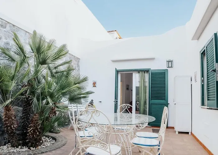 Conchiglia Blu Con Piscina Villa *